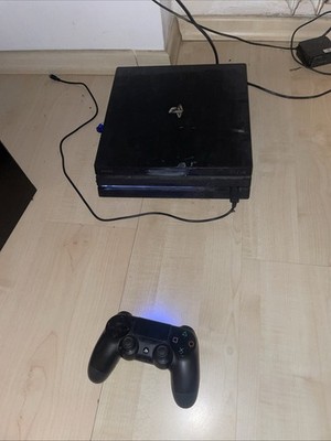 Sony PlayStation 4 Pro 1TB Heimkonsole - Schwarz