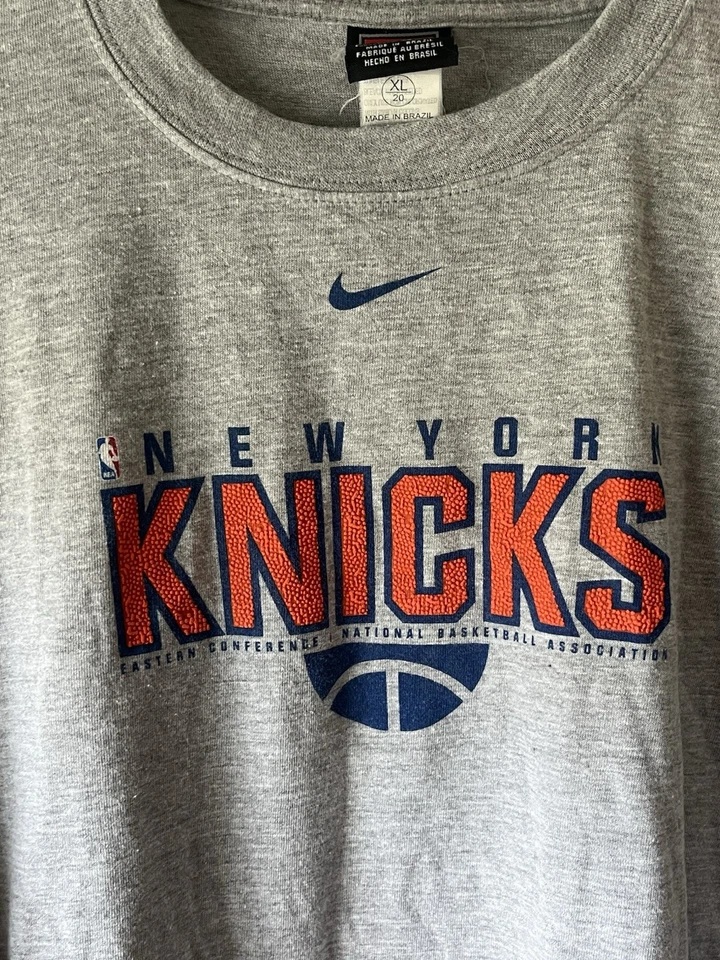 Camisa Nike NY New York Knicks Vintage Juvenil XL 20 Gris Naranja Manga Larga Logo Foto 4 de 4