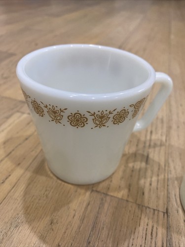 Pyrex 1410 Butterfly Gold Milk Glass Coffee Mug Cup D Handle Corelle Set of 3 - Picture 4 of 12