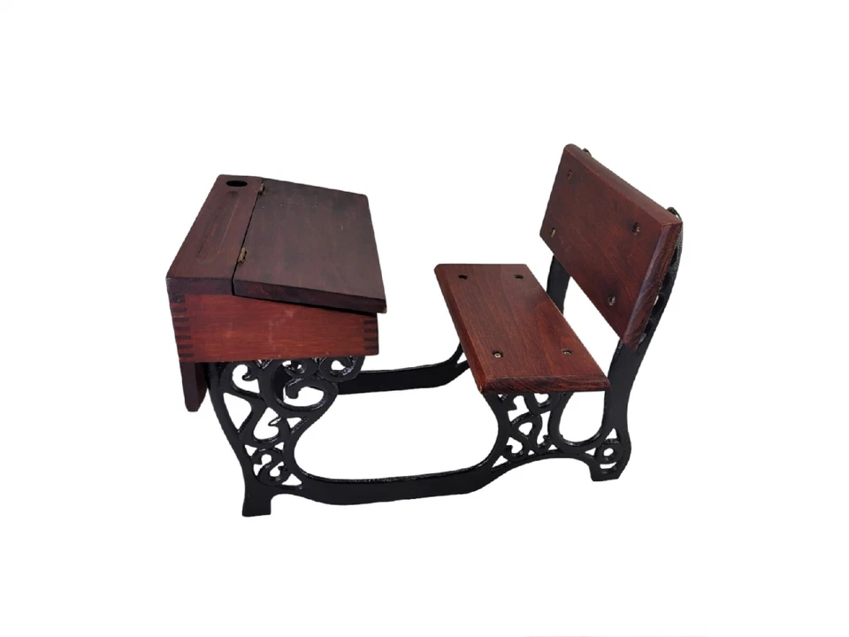 American Girl Doll Pleasant Company Samantha Escritorio Escolar Hierro Fundido Madera Retirada Foto 2 de 4