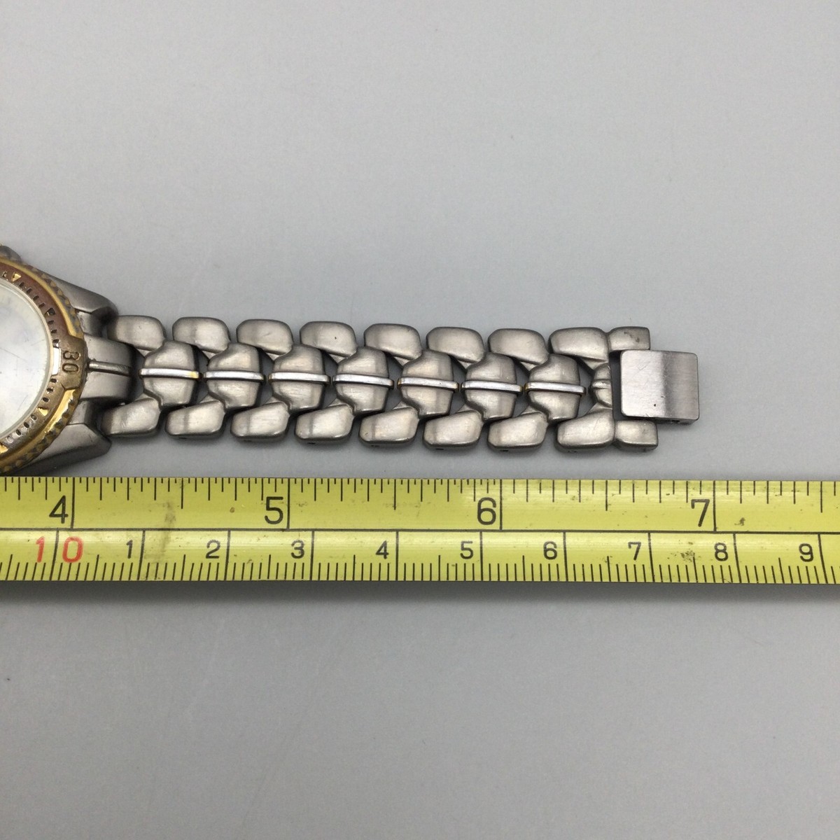 ソルオル トゥド パサ モデル solol-todopasa model A 40mm Sports Watch with Tons of Style - Second Hour Mandala