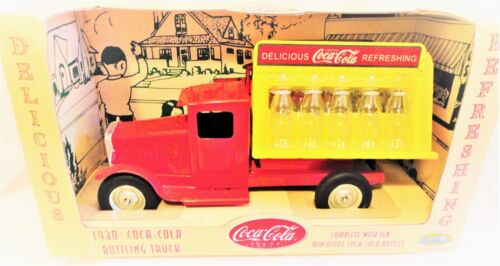 VINTAGE MIB 1930'S COCA COLA BOTTLING TRUCK WITH BOTTLES 2001 GEARBOX TOYS