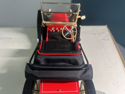 Franklin Mint 1911 Stanley Steamer 62 Runabout 1:16 Scale Diecast Car - Picture 13 of 21