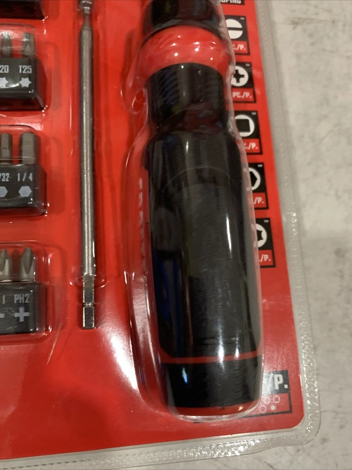 Craftsman Ratcheting Screwdriver Set 26-Piece Multi-Bit Set Tools New Compact - Image 3 of 4
