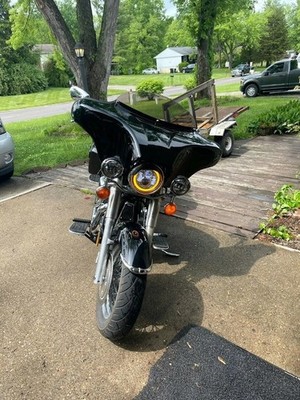 PAINTED BATWING FAIRING WINDSHIELD 4 Harley FLD Dyna Switchback 6x9'' SPKS HOLES