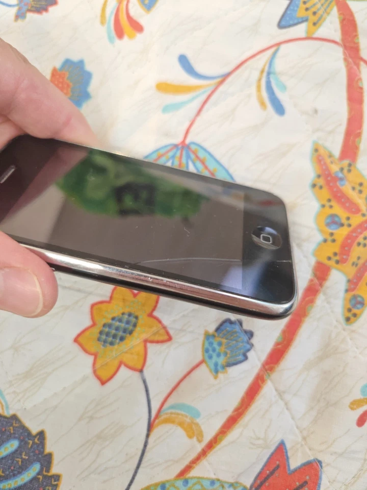 Apple iPhone 3G 8gb A1241 Nero Black 2037 - Immagine 2 di 4