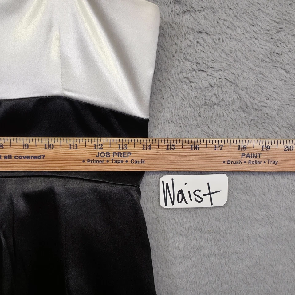 Vestido feminino Y2K Teeze Me 5 preto branco um ombro laço cetim formal HOCO Y2K - Imagem 4 de 4