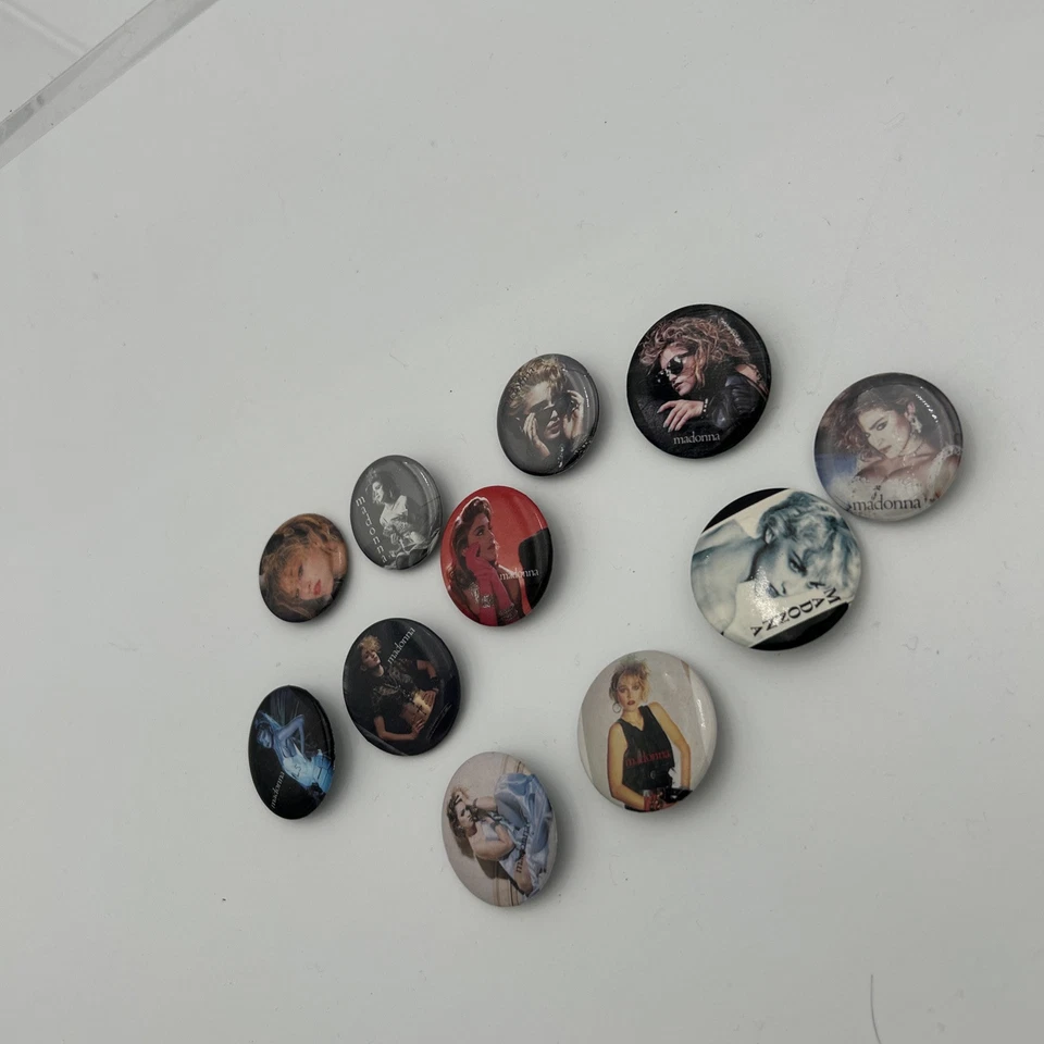 Lote de 11 prendedores de botón Madonna vintage 1984-1985 Boy Toy Inc. Foto 4 de 4