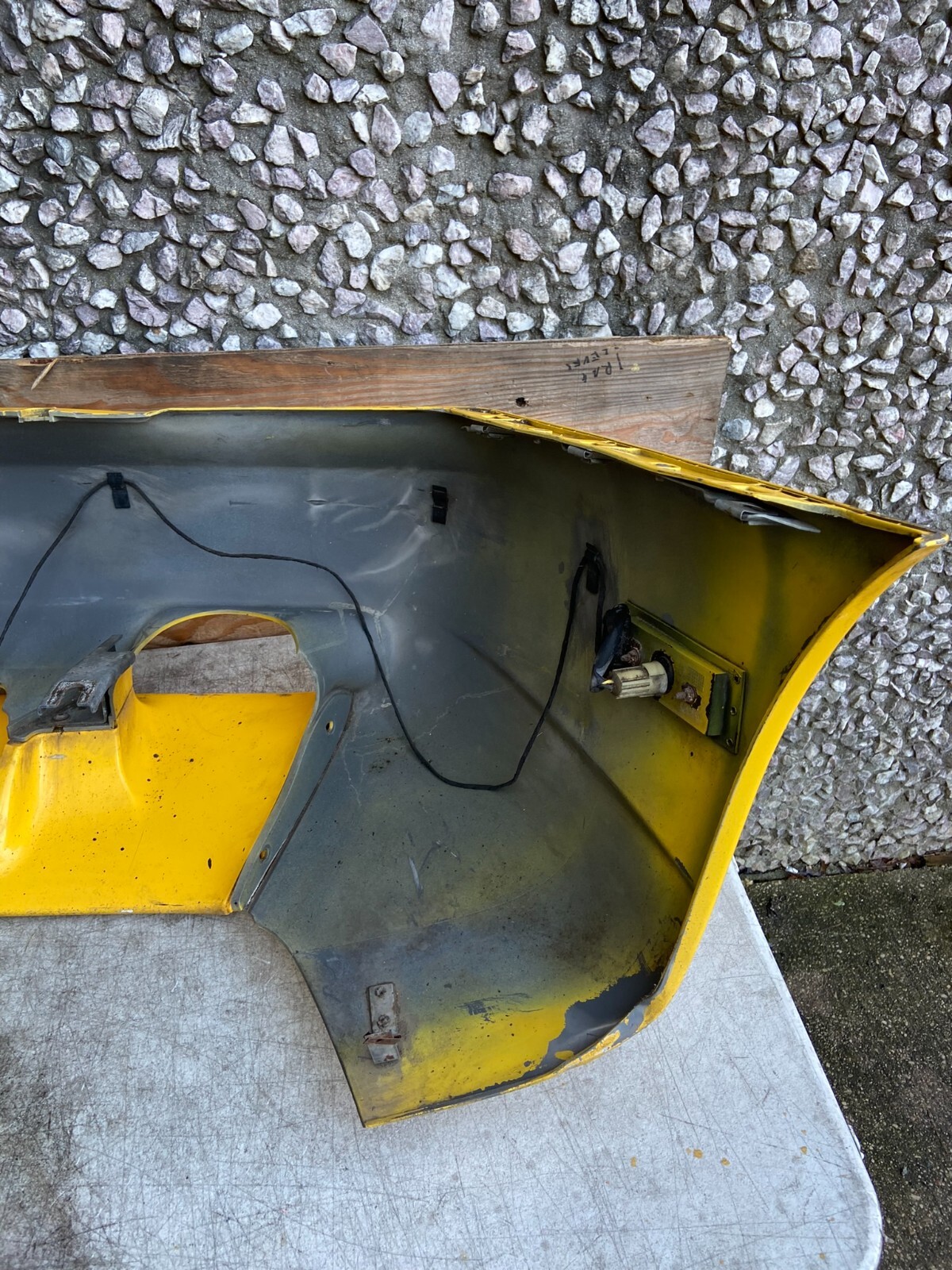 2002 to 2007 Maserati Spyder 4200 M138 GT Rear Bumper Cover Yellow OEM A6968 C