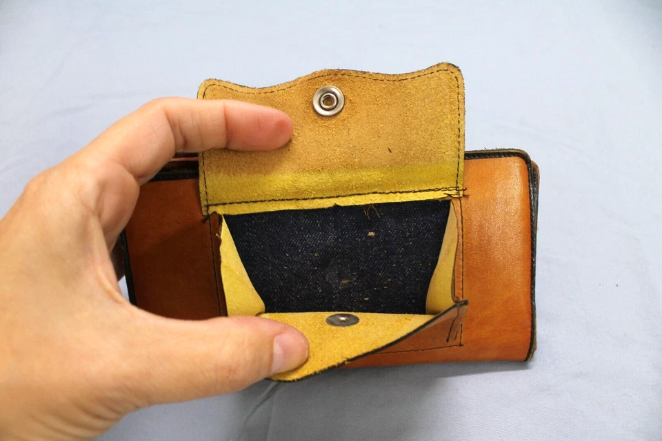 Vintage TAN LEATHER Western Stitch PULL-OUT CHECKBOOK WALLET Ladies FOLK ART - Image 4 of 4