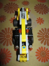 2015 LEGO TECHNIC SET 42031 CHERRY PICKER GONDOLA TRUCK 100% COMPLETE
