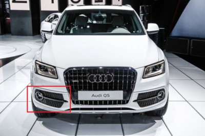 AUDI Q5 Front Right Air Guide Grille Satin Black 8R0807681ACBFM