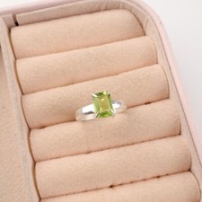 Green Peridot Gemstone 925 Sterling Silver Jewelry Birthstone Ring Gift For Her