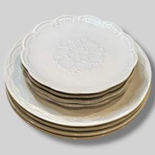 Pfaltzgraff Providence 8pc White Embossed Plate Set – Gently Used