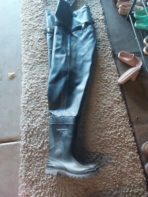 Dunlop Onguard 86067 Chest Wader Steel Toe, Black