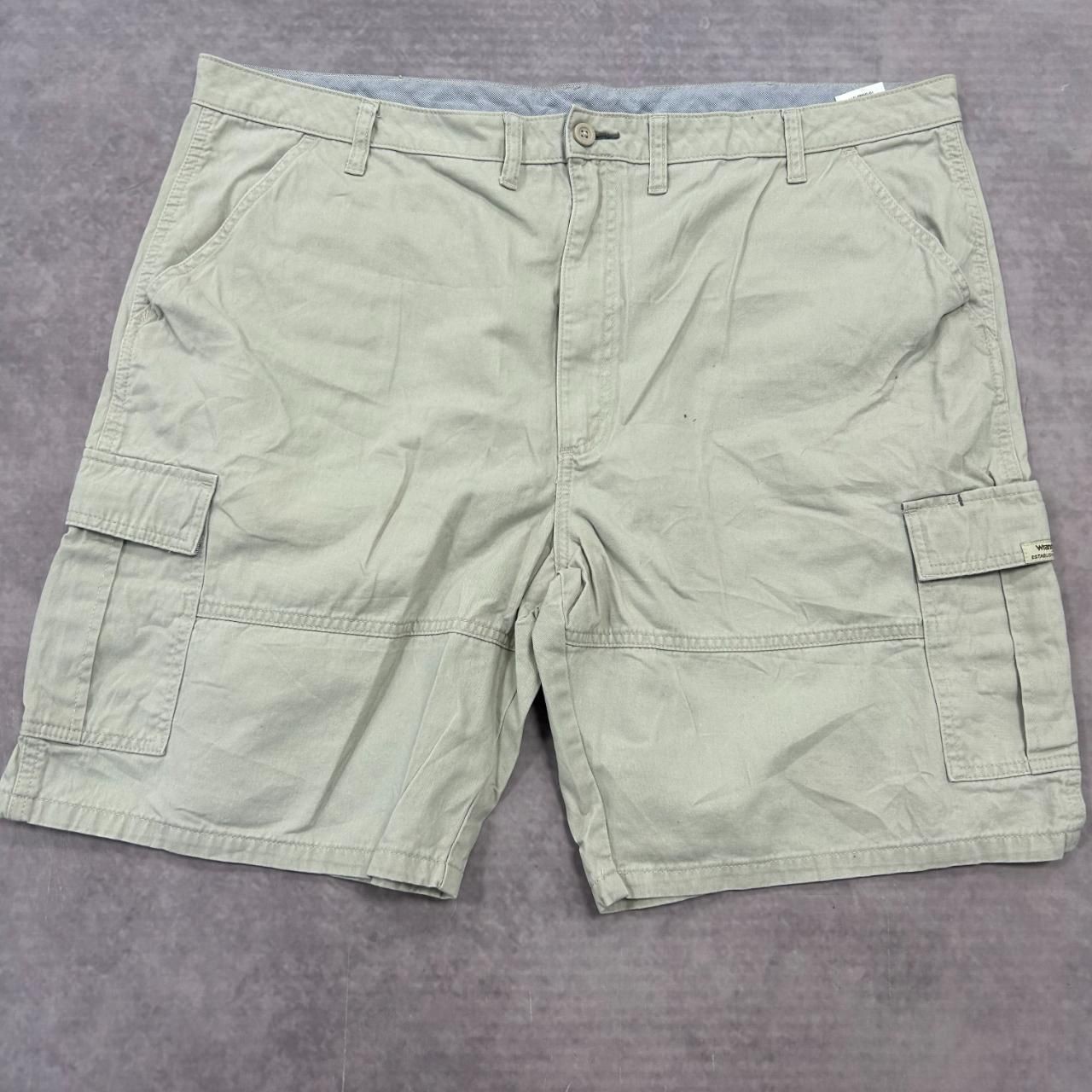 Wrangler Shorts Cargo utility shorts Men's 44 thumbnail 2