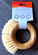 The Ring - Veggie Brush - Full Circle - NEW