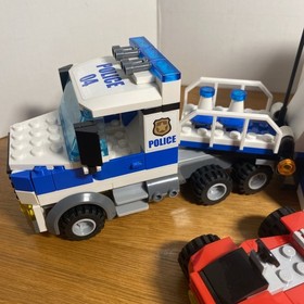 LEGO CITY: Mobile Command Center (60139) ~ Retired - Nearly Complete