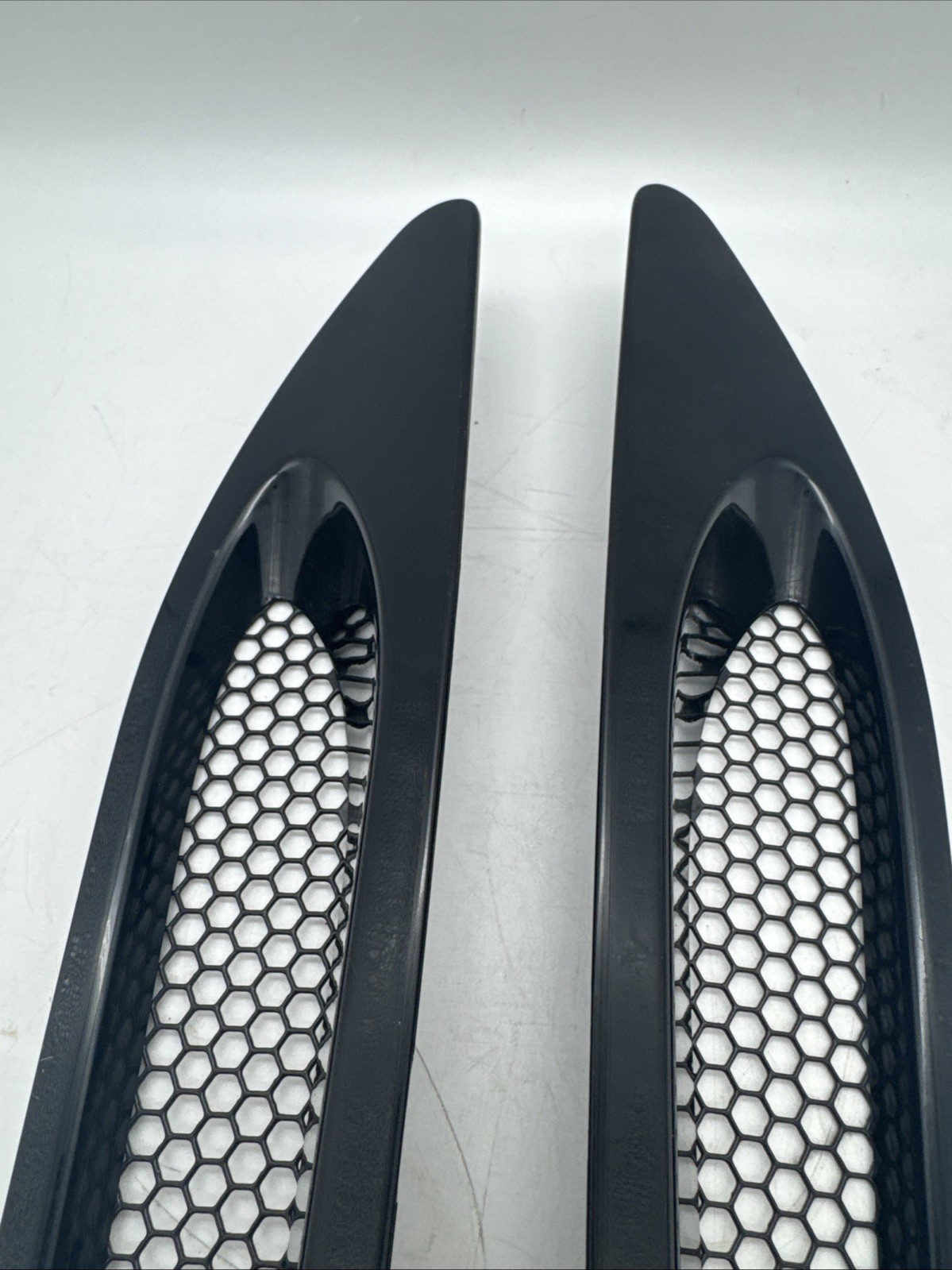 2018-2023 MCLAREN 720S HOOD VENT TRIM LEFT & RIGHT PAIR USED OEM 