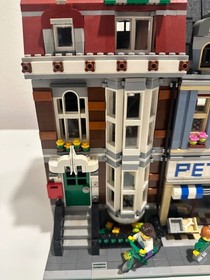 Lego Creator Expert Pet Shop 10218