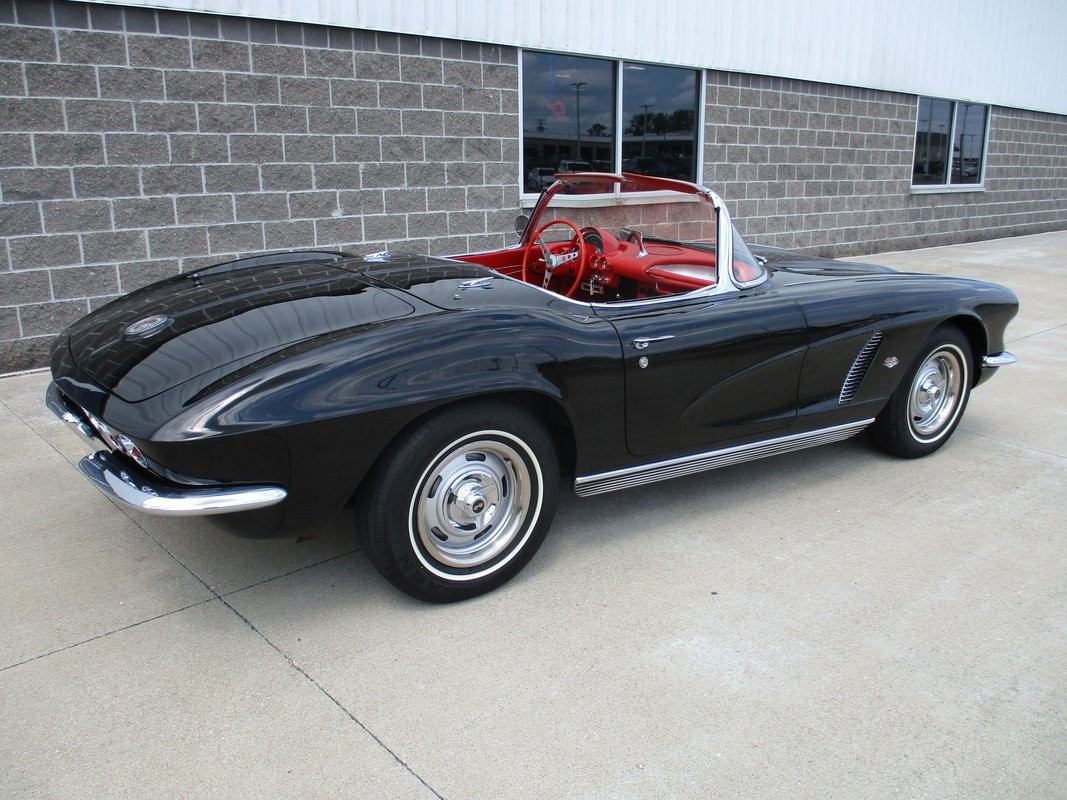 1962 Black Chevrolet Corvette   | C1 Corvette Photo 9
