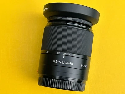 Sony Alpha 18-70mm F/3.5-5.6 DT - Bild 1 von 4