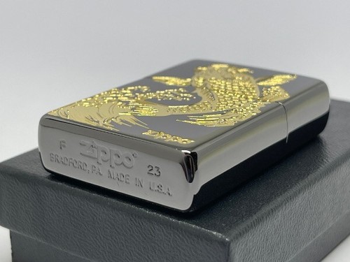 Encendedor de aceite de latón grabado en oro negro carpa estuche regular Japón - Imagen 9 de 10
