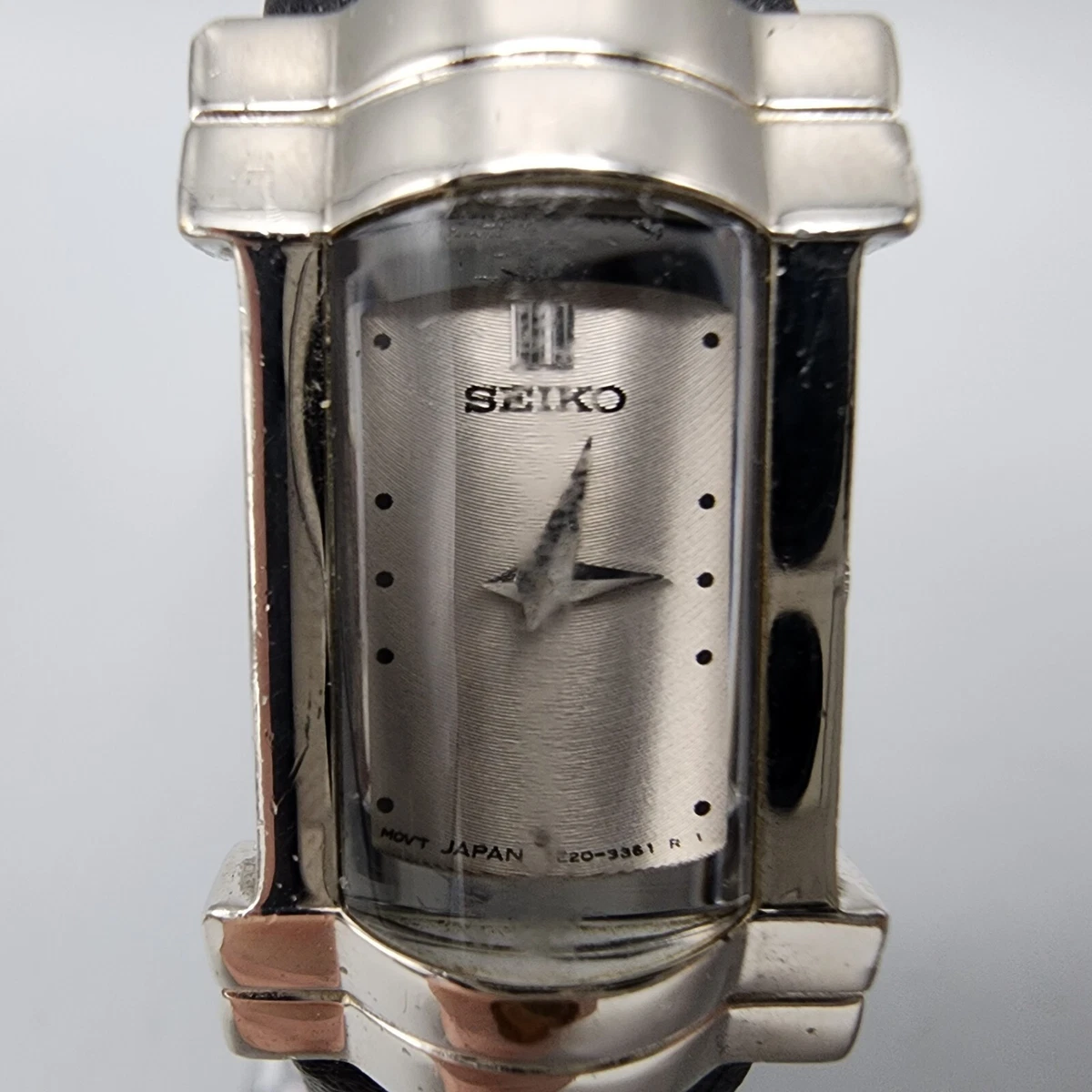 Vintage Seiko Watch Women Silver Tone Silver Dial Rectangle 2E20 7570 New Batt
