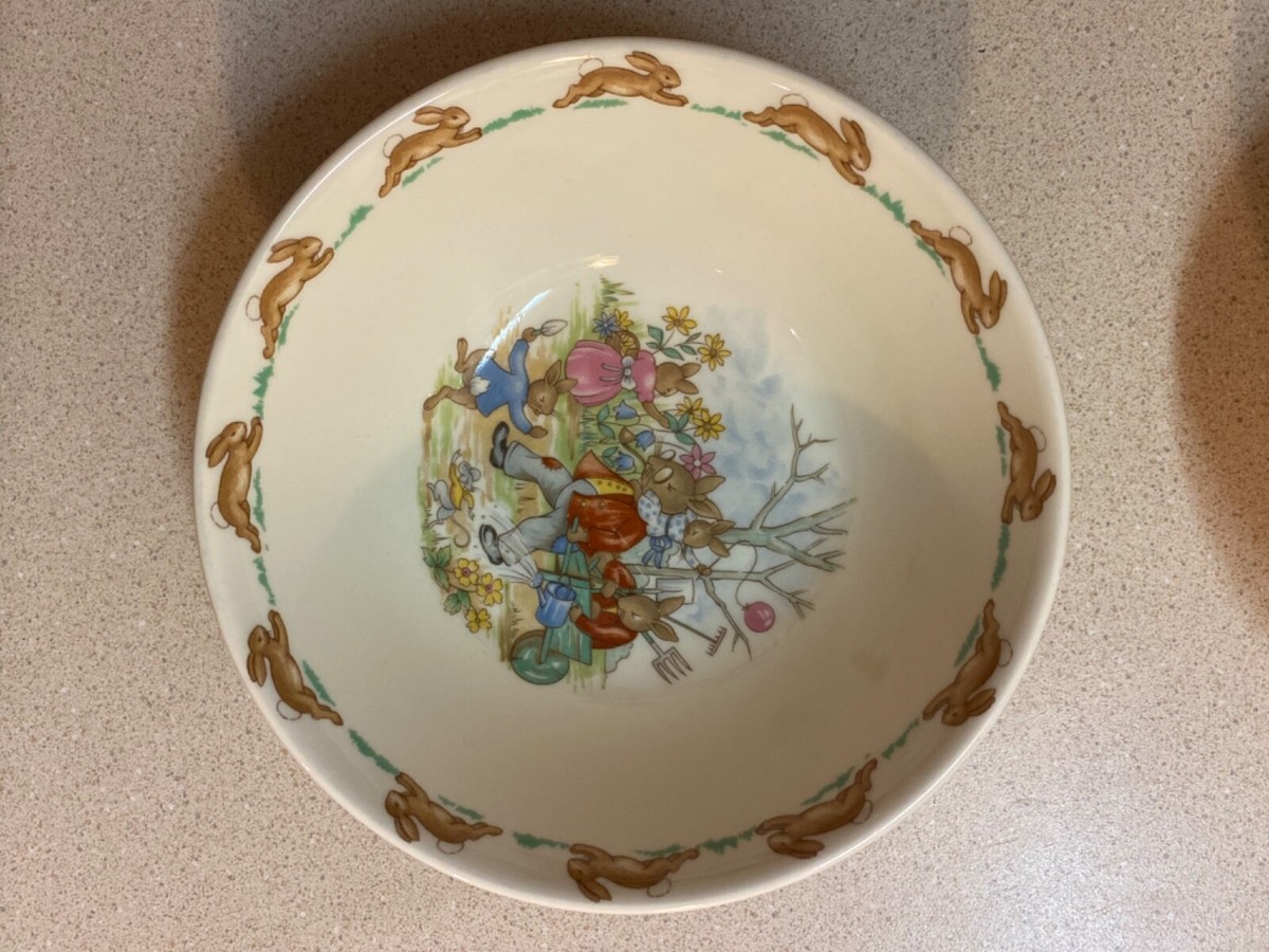 VINTAGE PETER RABBIT ROYAL DOULTON CHINA BUNNYKINS LOT OF PLATES