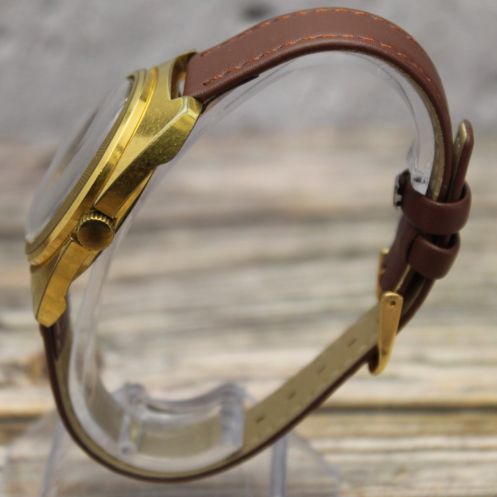 Soviet CHAYKA mens watch USSR Chaika Gilded Sunburst Oval case watch ЧАЙКА⌚