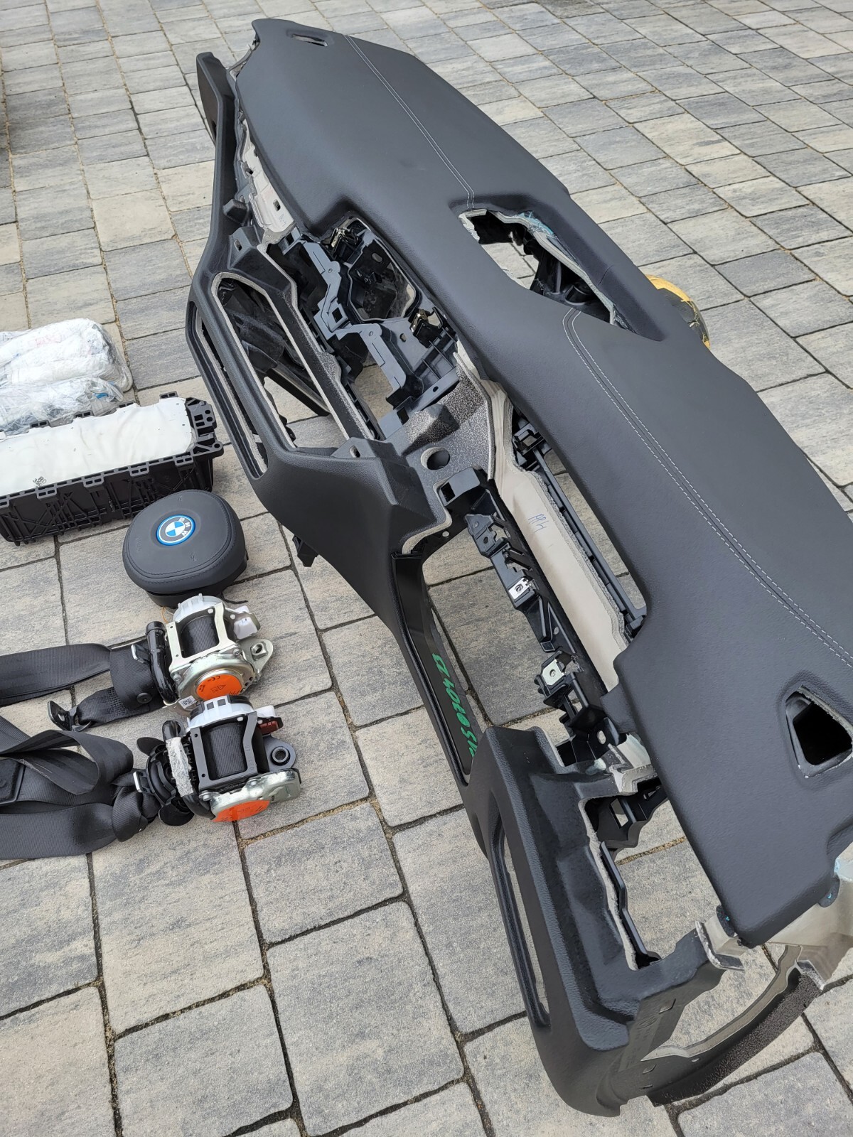 BMW i4 Gran Coupe M Gran Coupe 2021ONWARDS DASHBOARD AIRBAGS BELTS COMPLETE KIT eBay