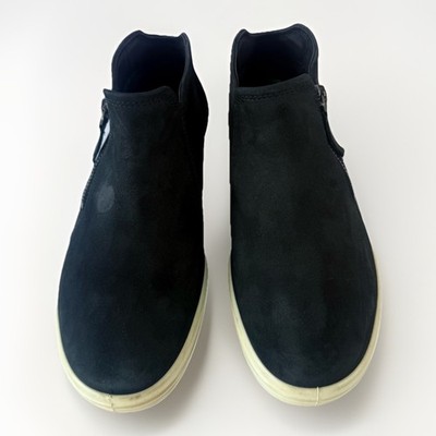 Ecco Soft 7 Low Cut Zip Bootie Women US 7 EU 38 Black Nubuck Side Zip 430243