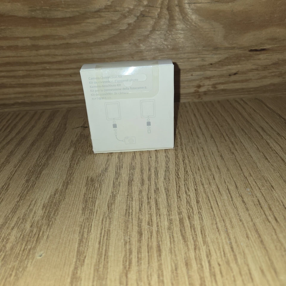 GENUINE Apple iPad Camera Connection Kit: MC531ZM/A New 8159 - Image 2 of 4