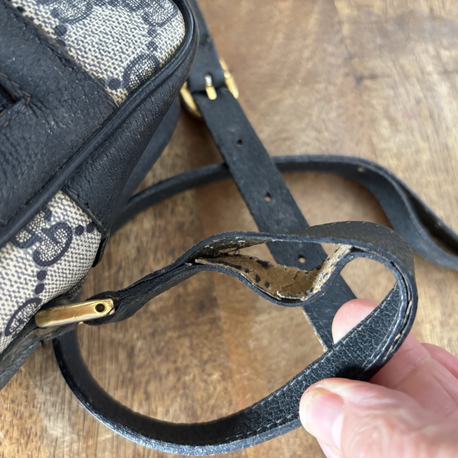 Vintage Gucci Accessory Collection Camera Shoulder Bag GG Logo Navy Blue thumbnail 9