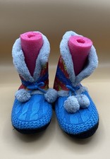 Wonder Woman Slippers Sz S/M Women  s