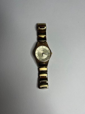 Hochwertige Pulsar Saphir Quarz Uhr vergoldet   Klassiker mit Stil