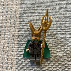 Lego 6867 Marvel Super Heroes Iron Man Mark 6 Loki Minifigure SH015 SH033 30167