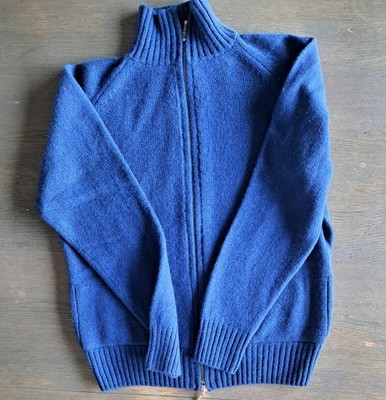 Loro Piana Zip Up  . New never whorn .exelent condition.