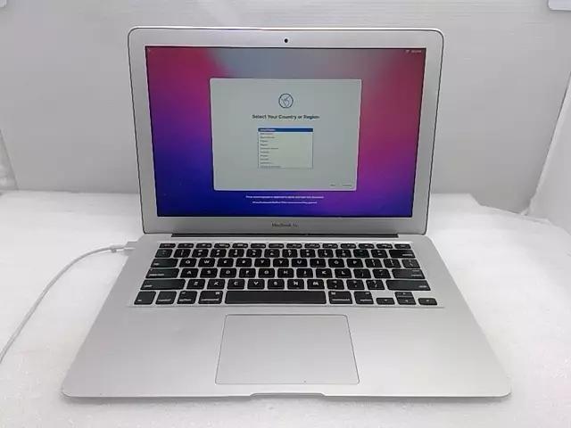 美 品 MacBook Air 13インチ i5 8GB A1466 2015
