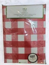 HD Designs Outdoors Tablecloth Weighted Corners Red Picnic Check NEW (52" X 90")