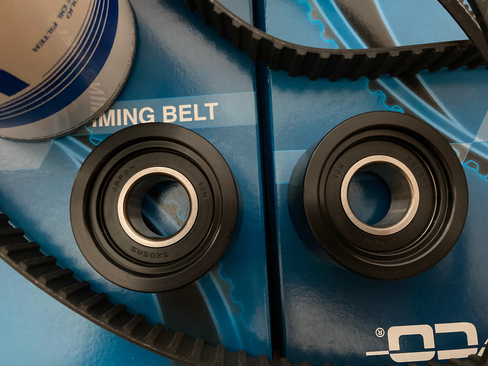 Ferrari-1975-1982- 308-Gts 2V, -Mondale 2V- GT-4  Timing Belt Kit W/bearing's .