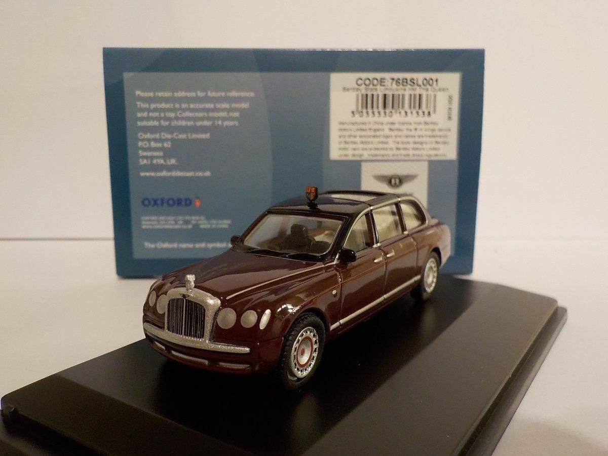 Bentley State Limousine  スケール　1/18 1/18 Minichamps 2002 Queen Bentley State Limousine Diecast