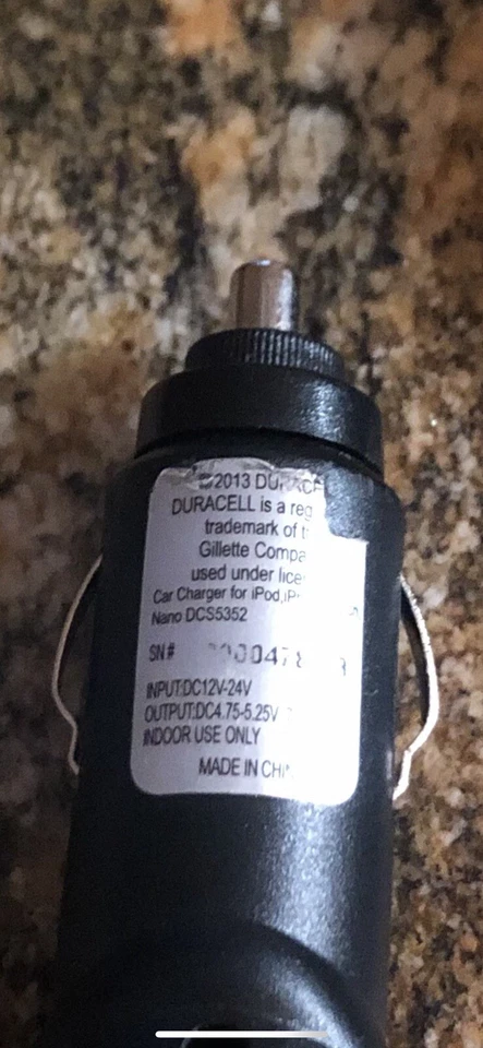 Cargador de coche Duracell Dcss5352 Apple iPad/iPhone/iPod 30 pines, negro Foto 3 de 4