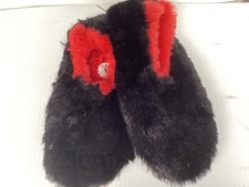 Snoozies Foot Covering Slippers BLACK /RED Women's Size Medium 7/8 NWT