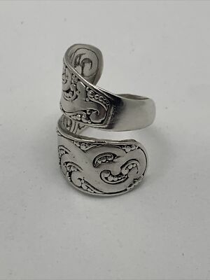 Sarda Sterlingsilber Schnörkel Blumenmuster Bypass Ring verstellbar Größe