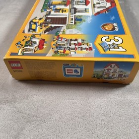 LEGO CREATOR: Modular Family Villa (31069) - New & Retired Damaged Box