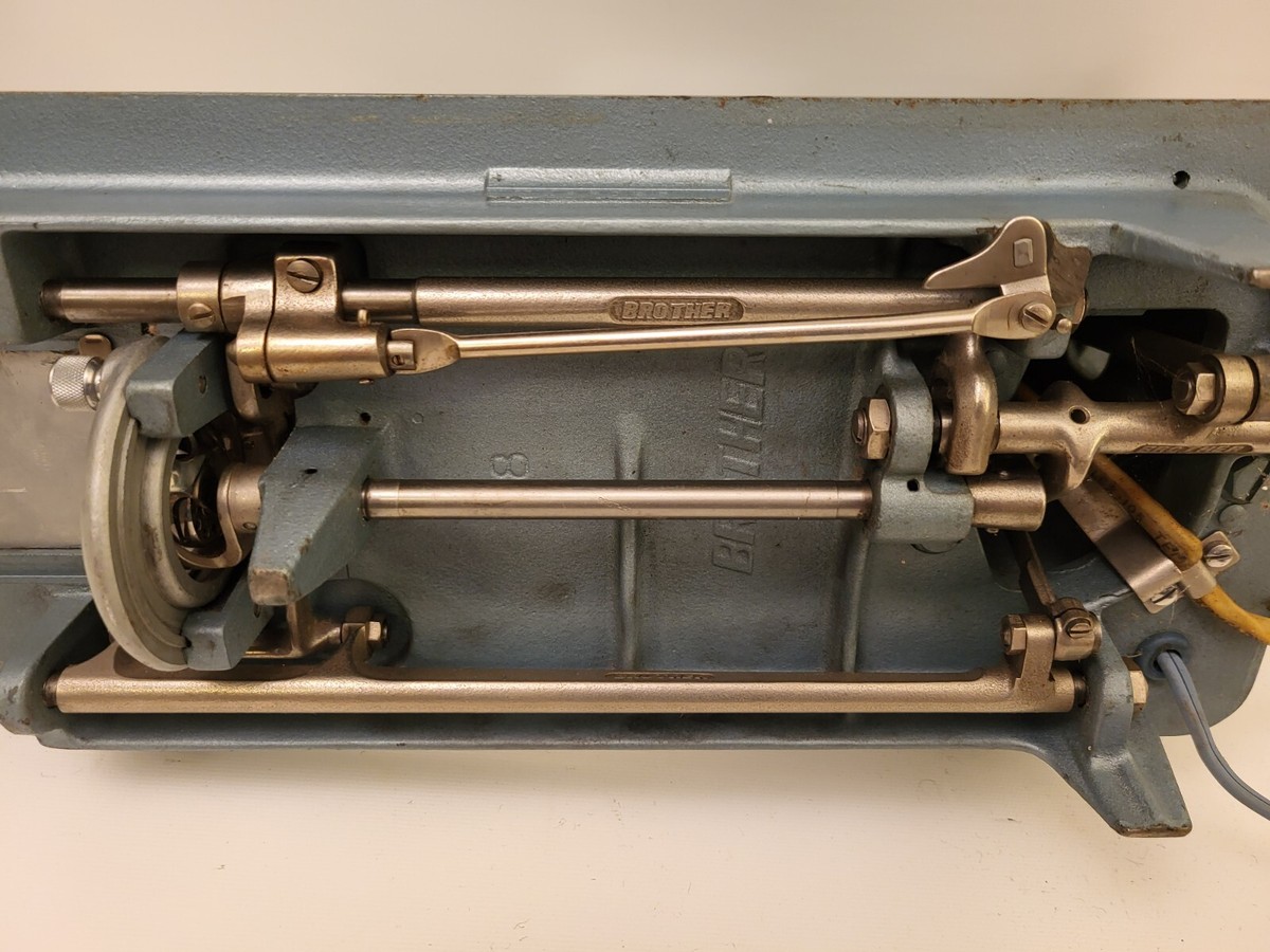 1950's Vtg. Brother Japan N186085 Deluxe Precision Sewing