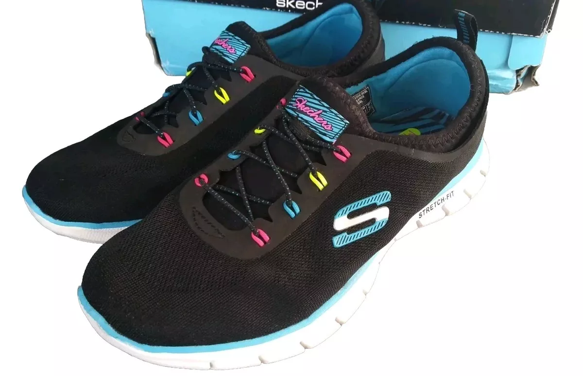 Do skechers stretch out online