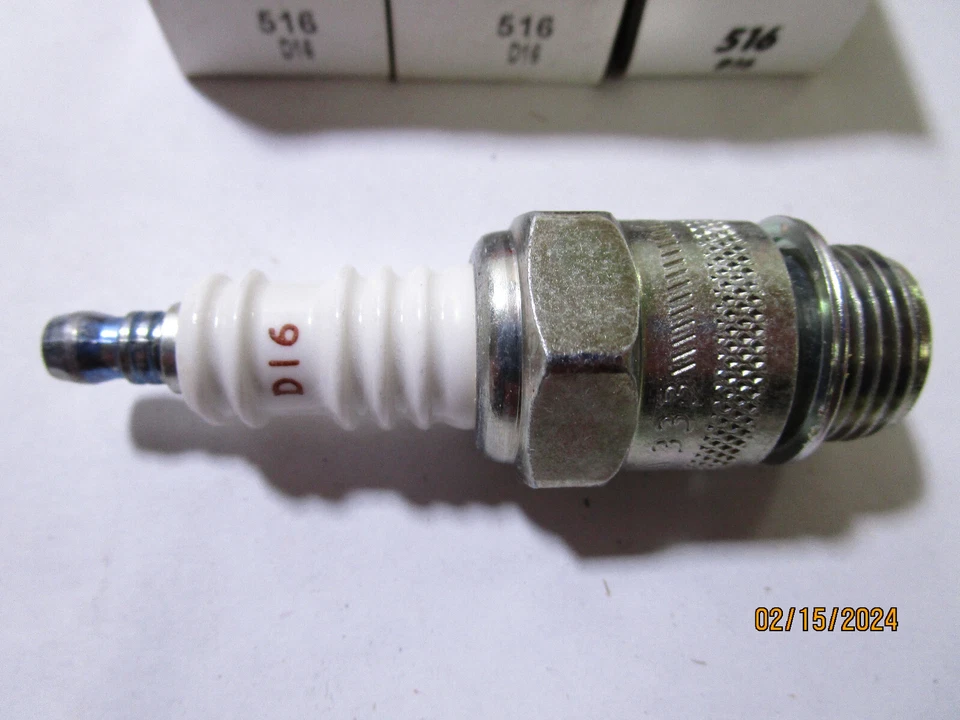 3 Spark Plugs Copper Plus Champion Spark Plugs 516 (3 pack) Foto 2 de 4