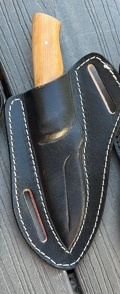 Funda de cuero hecha a mano hoja fija cuchillo dibujo cruzado lado derecho llevar, tapa abierta Foto 4 de 4